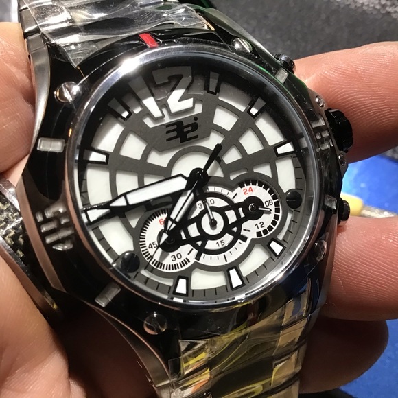 32* Degrees Frostbite - Picture 5 of 7